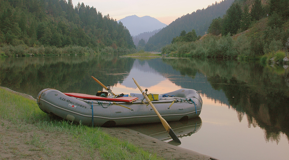 smokey day on the river