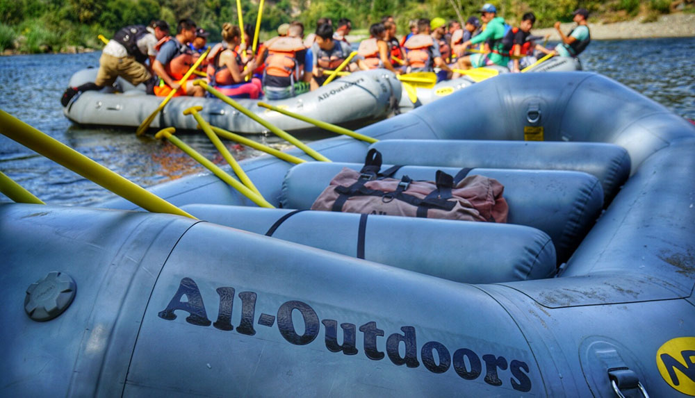 6 Reasons to Plan a Corporate Group Whitewater Rafting Trip With AO